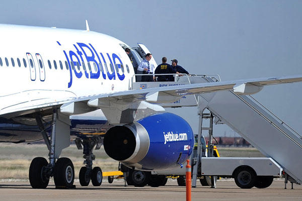 0327_Jetblue_full_600