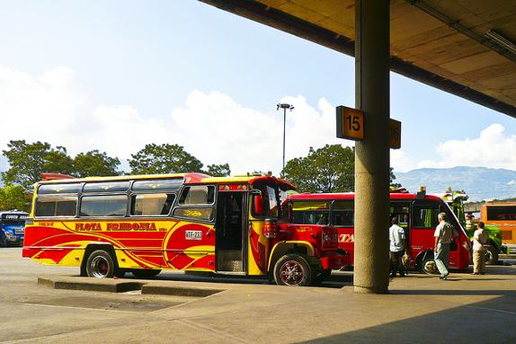 travel-tips-colombia-bus