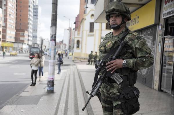 178659384-600-1384806087