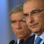 Humberto de la Calle (front) and Jorge Enrique Mora