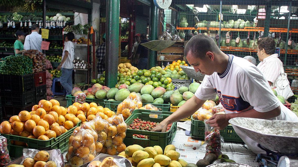 Fruit market in Medellin (Photo: El Colombiano)